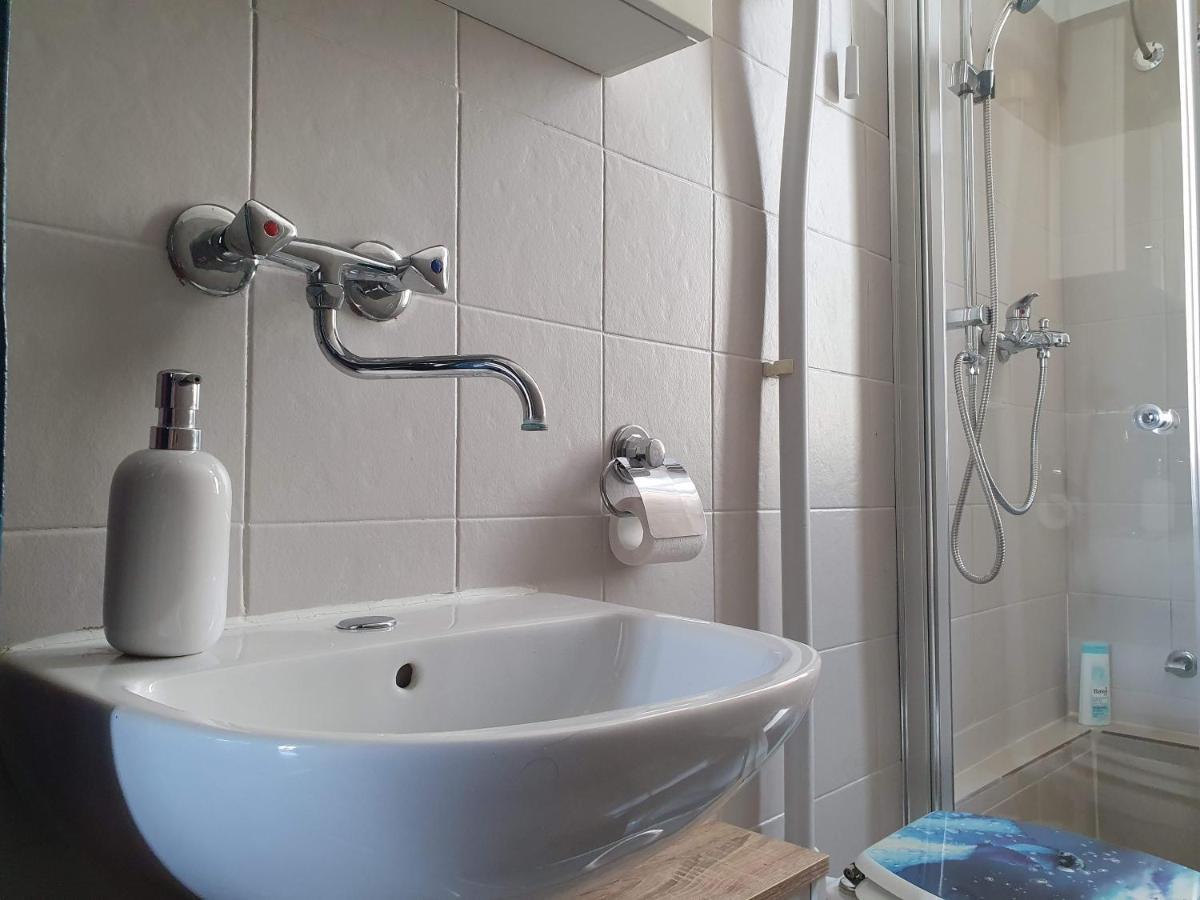 Apartment Tina พูลา ภายนอก รูปภาพ