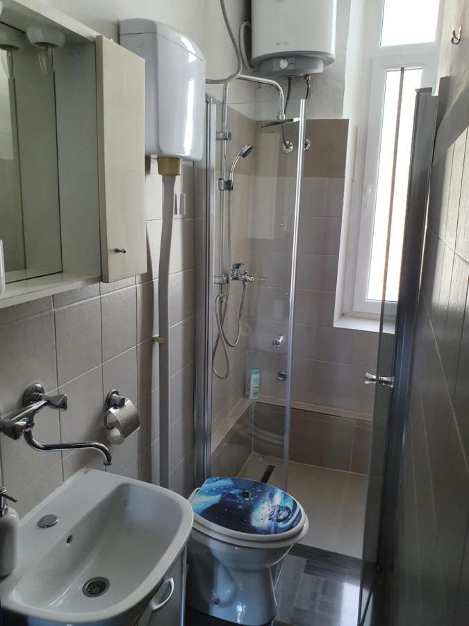 Apartment Tina พูลา ภายนอก รูปภาพ