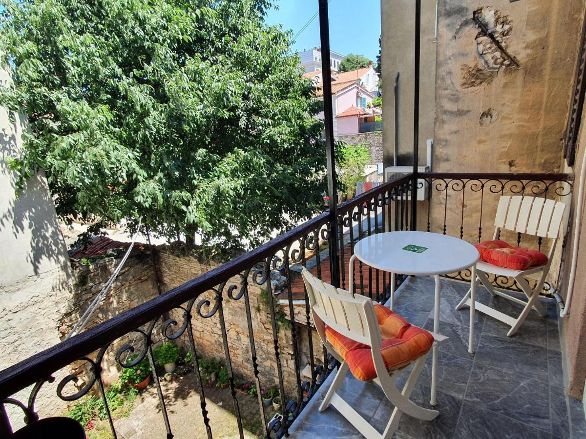 Apartment Tina พูลา ภายนอก รูปภาพ